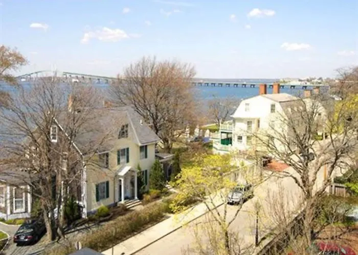 Kid friendly hotel Sarah Kendall House
