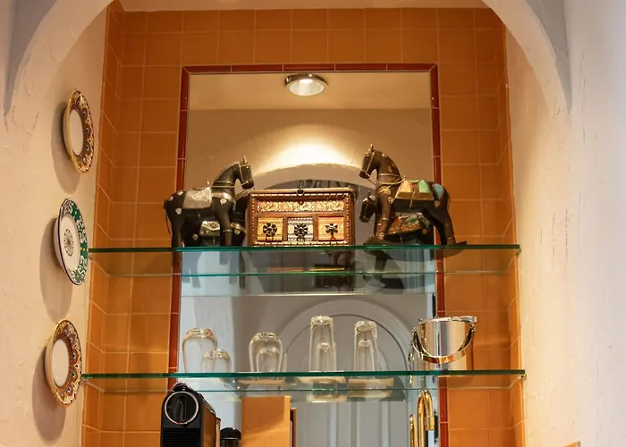 Luxury hotel only: The Chanler At Cliff Walk